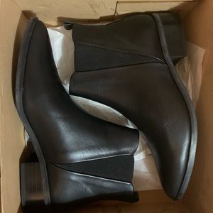 Frank and Oak leather Chelsea boots